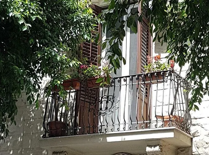 Oda ve Kahvaltı Sammartino 2*